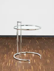 Eileen Gray, Adjustable Table E 1027, Stahlrohr