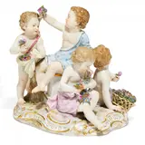 Puttengruppe "Der Frühling" by Meissen, 19. Jh, Porzellan, farbig und gold dekoriert, sold Nov 2017