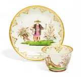 Koppchen und Unterschale mit Chinoiserien by Meissen, 1720-25, Porzellan, farbig und gold dekoriert, sold Nov 2017