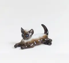 Lagernde Siamkatze by Rosenthal, Porzellan, farbig dekoriert, sold Jan 2018