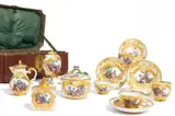 Reiseservice mit Watteauszenen in Lederschatulle by Meissen, sold May 2018
