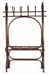 Doppelgarderobe by Thonet, Um 1915, Buchenholz, massiv gebogen, sold Jan 2019