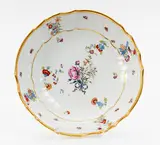 Tiefer Teller mit Blumendekor by Meissen, Porzellan, farbig und gold staffiert, sold Jan 2020