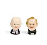 Zwei Flaschenstöpsel Pfarrer und Schulmeister by Meissen, Wohl 19.Jh, Porzellan, farbig staffiert, sold Jan 2020