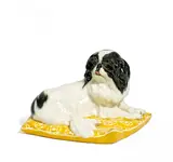 Japanischer Chinhund auf Kissen by Meissen, 1924-1934, Porzellan, farbig staffiert, sold Nov 2018