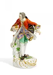 Kavalier mit Tabatiere by Meissen, 1910, Porzellan, farbig und gold staffiert, sold Nov 2018