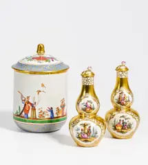 Meissen und Thüringen, Paar Miniaturvasen und Dose, 19.Jh./20.Jh, Porzellan, farbig und gold staffiert