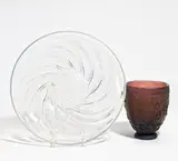 Schale 'Poissons' by René Lalique, Farbloses, opaleszierendes Glas, sold Jan 2020
