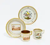 Kpm, Zwei Empire-Tassen mit UT, Um 1900, Porzellan, farbig und gold staffiert