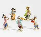 Meissen, 5 Figuren aus der Affenkapelle, Porzellan, farbig und gold staffiert