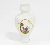 Meissen, Vase mit Chinoiserien, Um 1750, Porzellan, farbig und gold dekoriert