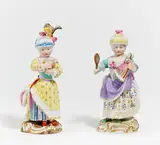 2 Kinderfiguren mit Spielzeug by Meissen, Porzellan, farbig und gold staffiert, sold Jan 2020