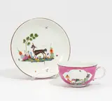 Meissen, Tasse und Unterschale mit Fabelwesen, Um 1735/40, Porzellan, farbig staffiert