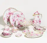 Service "Indianische Blume" für 6 Personen by Meissen, Porzellan, purpurn und gold staffiert, sold May 2020