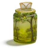 Cristallerie Daum, Kleines Deckelgefäß mit Waldlandschaft