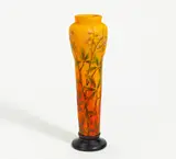 Große Vase mit Kirschblütenzweigen by Cristallerie Daum, Um 1905, sold Nov 2020
