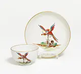 Meissen, Koppchen und Unterschale mit Papagei und Hund