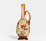 Krug mit Chrysanthemen by Émile Gallé, 1889-1895, Rauchbraunes Glas mit farbigem Email- und Golddekor, sold Jun 2021