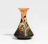 Gebauchte Vase mit Algen und Seestern by Émile Gallé, Um 1906-14, Farbloses Glas, weißlich und hellrosa hinterfangen, sold Jun 2021