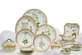 Royal Copenhagen, Service "Flora Danica", Porzellan, farbig und gold staffiert