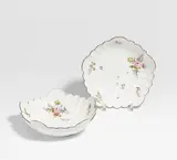 Meissen, 2 Schalen mit Blumendekor, Porzellan, farbig dekoriert