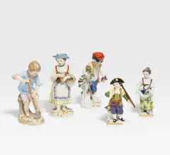 5 Gärtnerkinder by Meissen, Porzellan, farbig und gold staffiert, sold Jan 2022