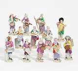 12 Figuren aus der Serie "Cris de Paris" by Meissen, 20.Jh, Porzellan, farbig und gold staffiert, sold May 2022