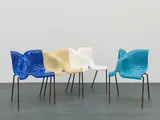 Dorothee Golz, 4 Stapelstühle, 1997-1999, Polyesterlaminat und Stahl