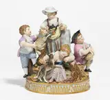 Kindergruppe by Meissen, Vor 1924, Porzellan, farbig und gold staffiert, sold May 2022