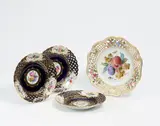 Dessertteller mit Obstdekor by Meissen, Vor 1924, Porzellan, farbig und gold staffiert, sold Nov 2022