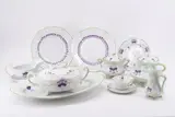 Tee- und Speiseservice Veilchendekor by Nymphenburg, 1976-1997, Porzellan, violett, grün und gold staffiert, sold Nov 2022