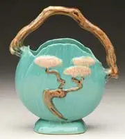 Roseville, Ming Tree” Handled Basket