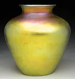 Gold Aurene Vase by Alexander Joseph von Steuben, sold Jun 2015