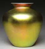 Gold Aurene Vase by Alexander Joseph von Steuben, sold Jun 2015