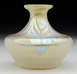Loetz, Phanomen Cabinet Vase