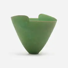 Elsa Rady, Vase