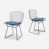 Harry Bertoia, Dining chairs, pair, 1952, enameled steel, vinyl