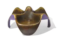 William Sawaya, Darwish-Sitzobjekt, cast patinated bronze