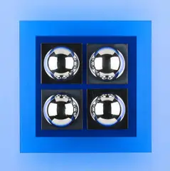 Multiple I by Hugo Demartini, 1968/71, Objekt aus geschichtetem blauem Acrylglas mit montierten verchromten Quadraten und Halbkugeln, sold Oct 2022