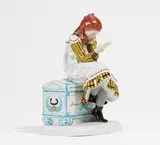 Lesendes Mädchen by Meissen, 1995, Porzellan, farbiges Dekor, sold Nov 2021