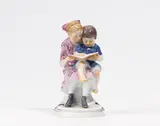 Gruppe "Die Lesestunde" by Meissen, 21. Jh, Porzellan, farbig staffiert, sold Nov 2022