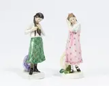 Mädchen, sich Zopf flechtend und Mädchen mit Hut by Meissen, Vor 1924, Porzellan, farbig staffiert, sold Nov 2022