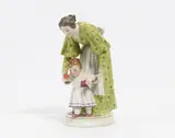 Kleines Kind mit Mutter by Meissen, Vor 1924, Porzellan, farbig staffiert, sold Nov 2022