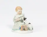 Kind mit Hund by Meissen, 20. Jh, Porzellan, farbig staffiert, sold Nov 2022