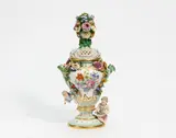 Kleine Potpourrivase mit Putten by Meissen, 19.Jh, Porzellan, farbig und gold staffiert, sold Nov 2022