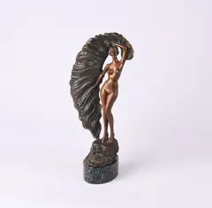 Venusgürtel by Ernst Fuchs, 1979, Bronze, mittelbraun patiniert, teilweise grün patiniert, sold Mar 2023