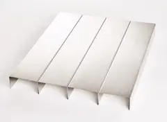 Donald Judd, Ohne Titel (Aus: Ten for Leo Castelli), 1967, Multiple. Stahl