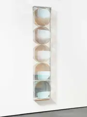 Ohne Titel (Sphärisches Objekt) by Adolf Luther, Fünf halbverspiegelte, konkave Linsen vor Spiegeln, auf Holz montiert. In Plexiglaskastenrahmen, sold Nov 2023