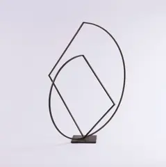 Andreu Alfaro, Ohne Titel (Asymmetrische Symmetrie), Eisen