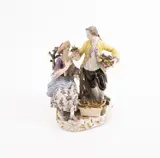 Gärtnerpaar by Meissen, Vor 1924, Porzellan, farbig und gold staffiert, sold Jan 2023